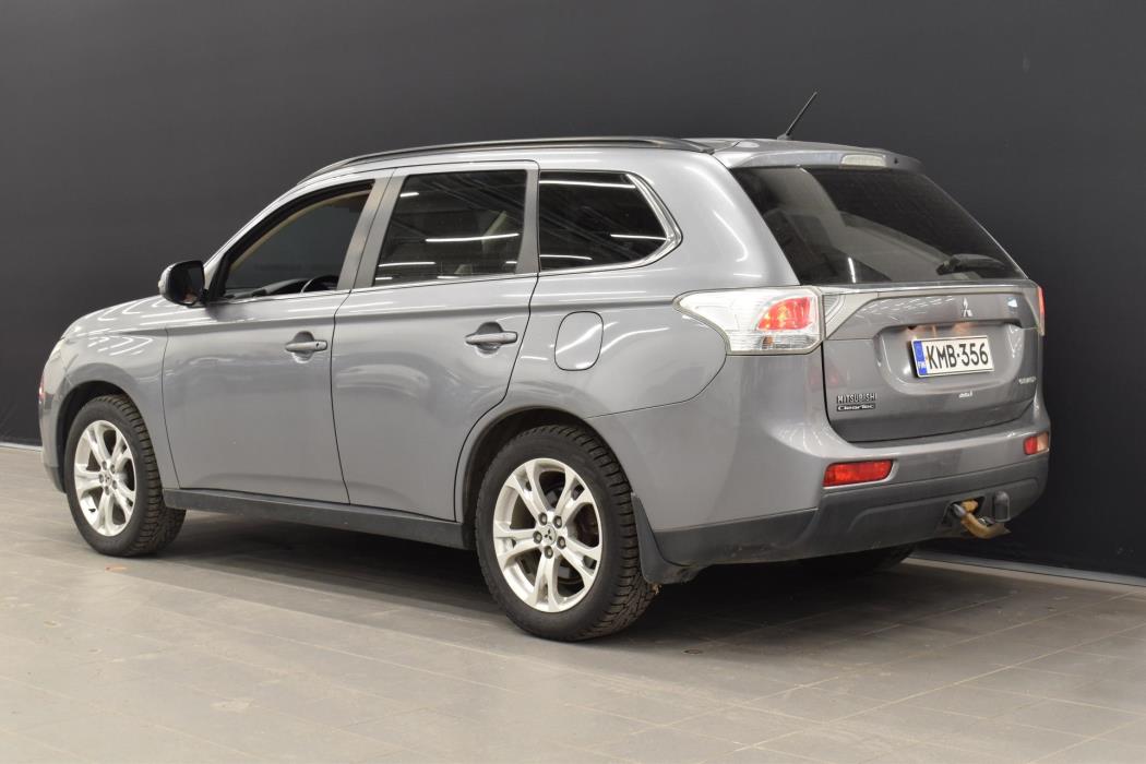 MITSUBISHI Outlander 2013