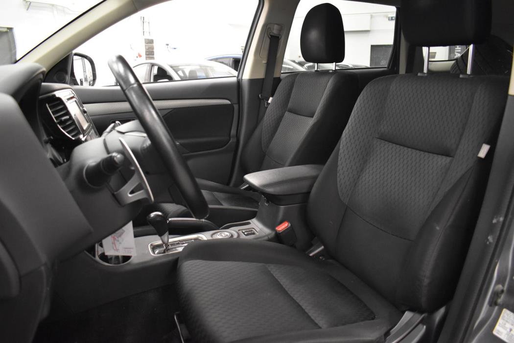 MITSUBISHI Outlander 2013