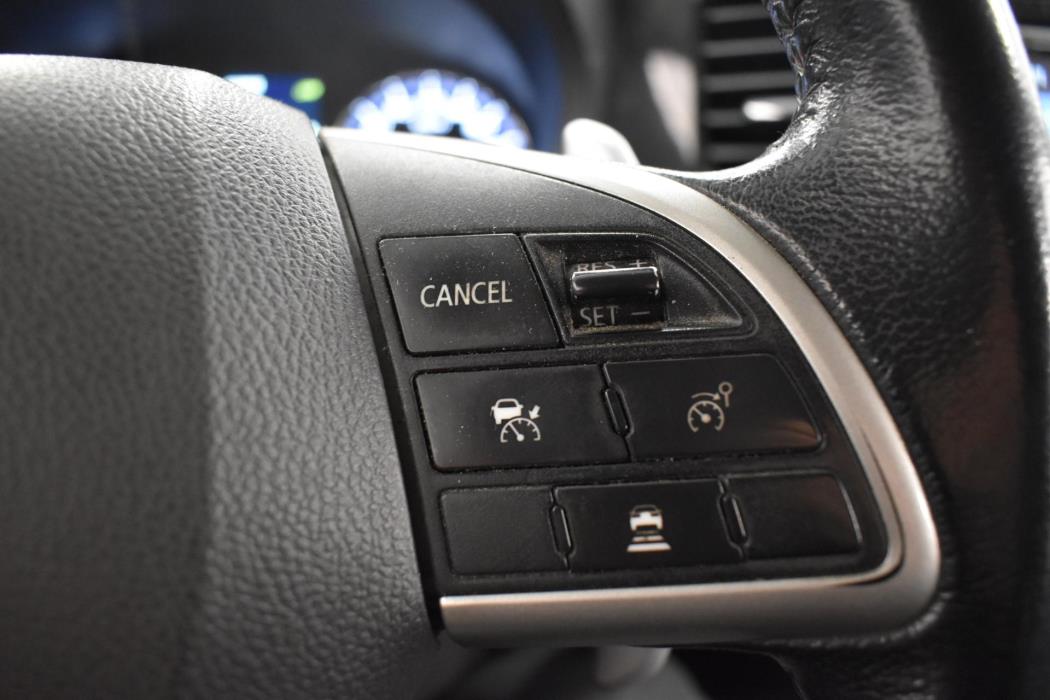 MITSUBISHI Outlander 2014