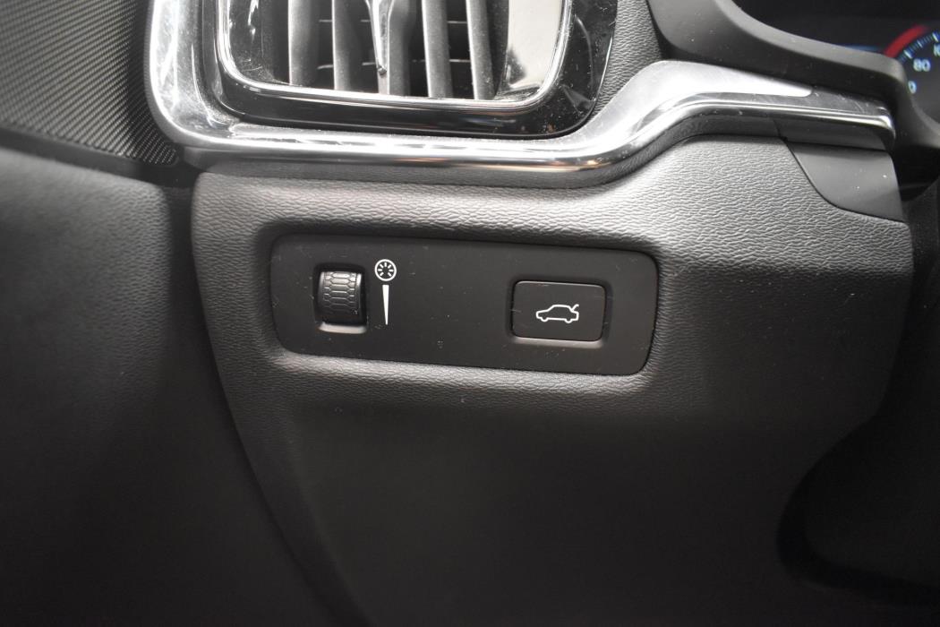 VOLVO V60 2018