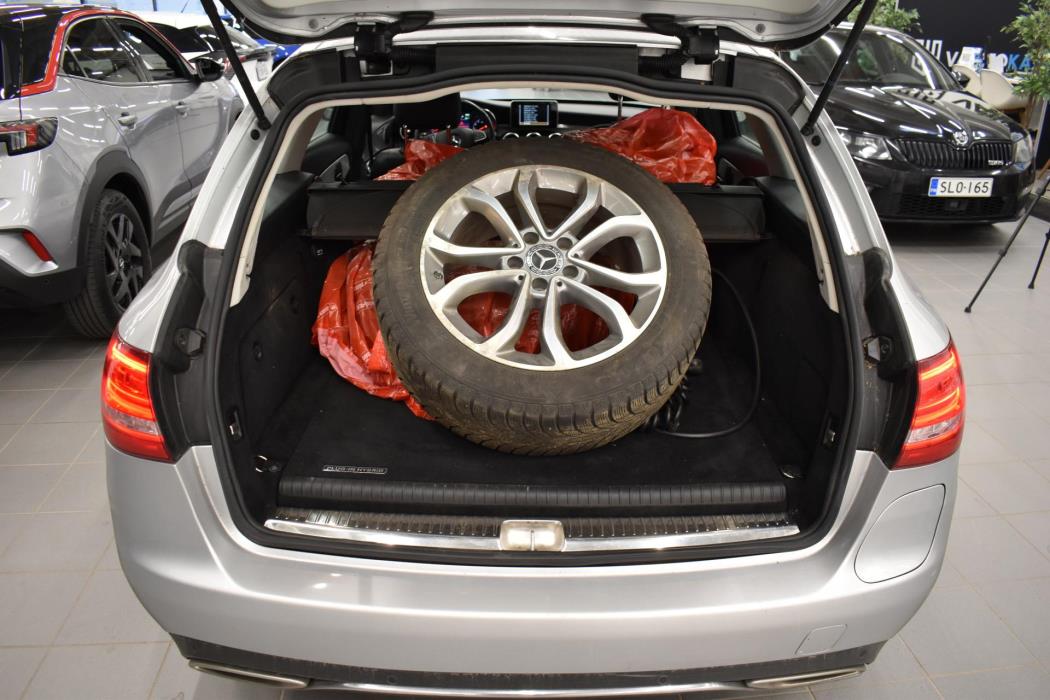 MERCEDES-BENZ C 2018