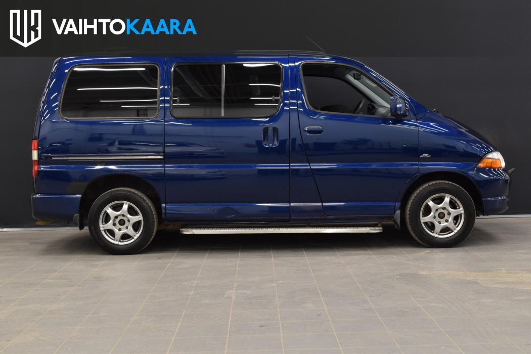 TOYOTA Hiace 2006