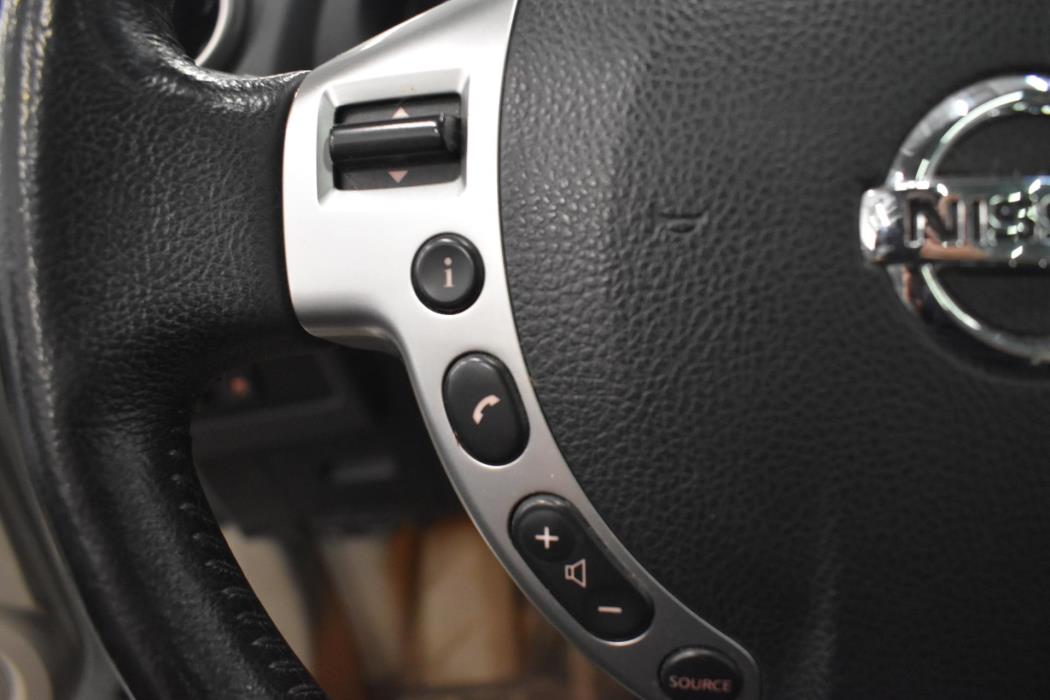 NISSAN Qashqai+2 2012