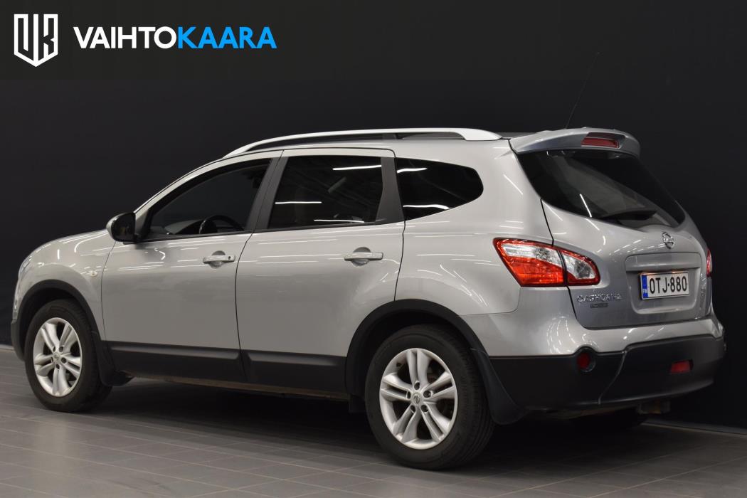 NISSAN Qashqai+2 2012