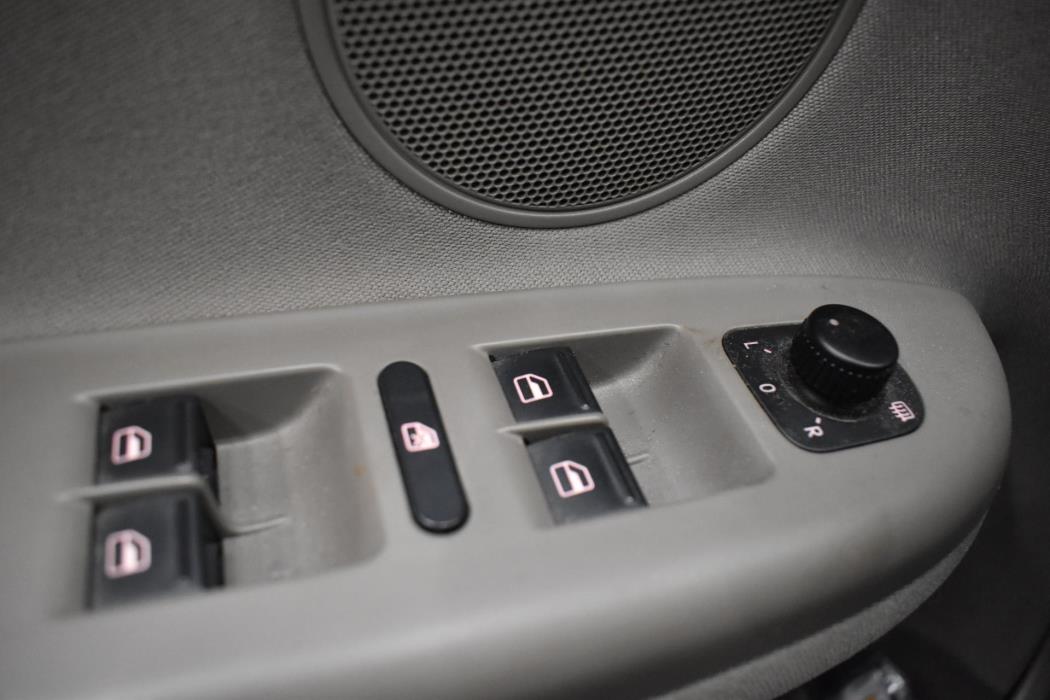 VOLKSWAGEN Golf Plus 2010