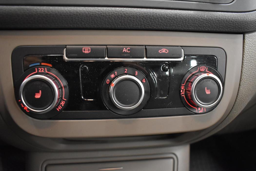 VOLKSWAGEN Golf Plus 2010