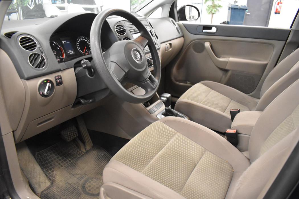 VOLKSWAGEN Golf Plus 2010