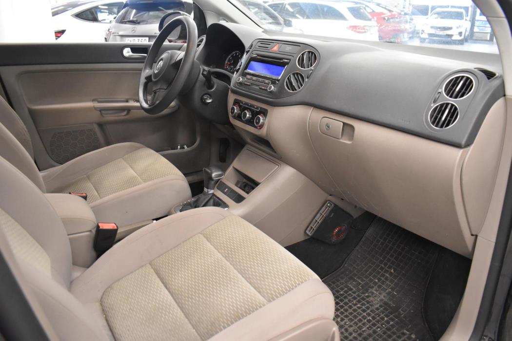 VOLKSWAGEN Golf Plus 2010