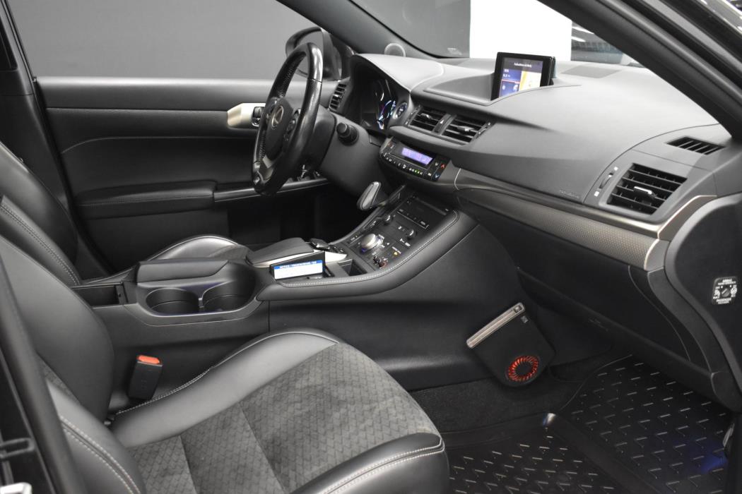 LEXUS CT 2017