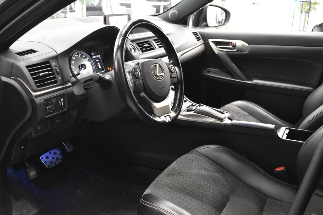 LEXUS CT 2017