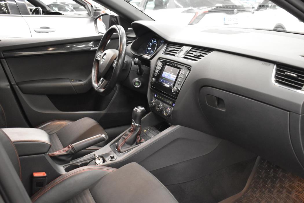 SKODA Octavia 2014