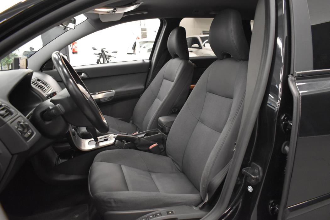 VOLVO V50 2004