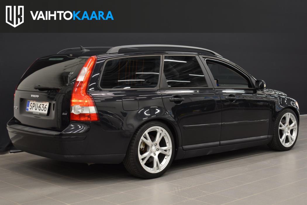 VOLVO V50 2004