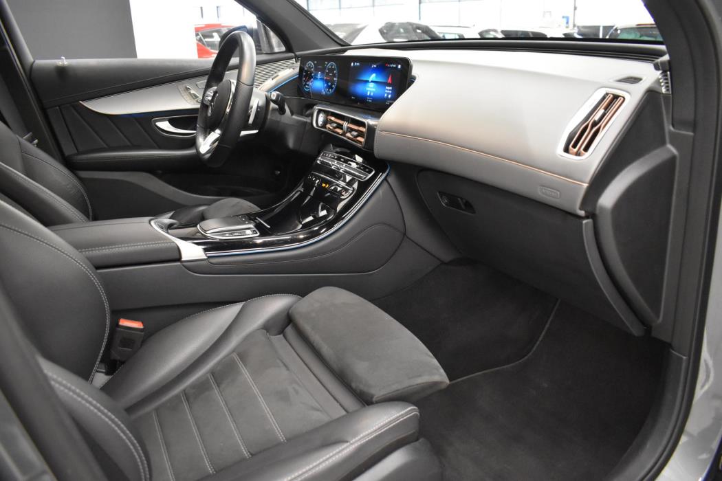 MERCEDES-BENZ EQC 2022