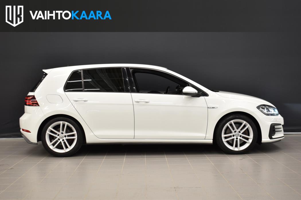 VOLKSWAGEN Golf 2017