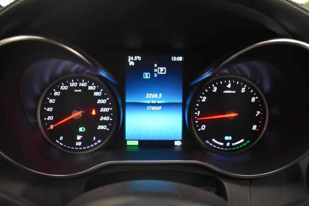 MERCEDES-BENZ C 2019