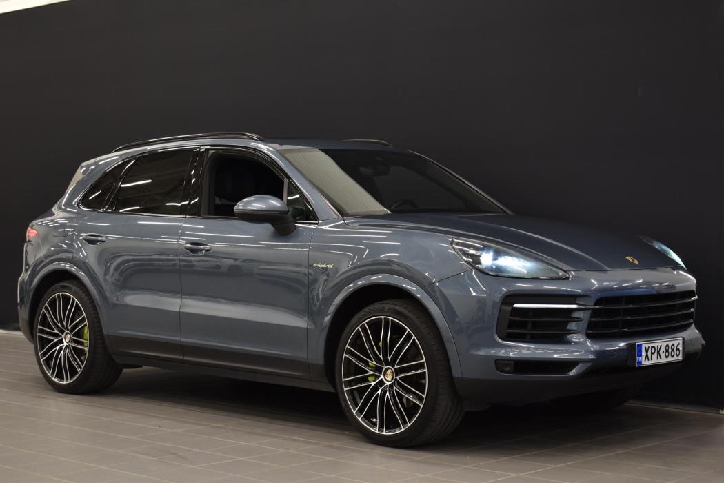 PORSCHE Cayenne 2019