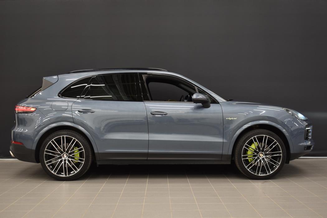 PORSCHE Cayenne 2019