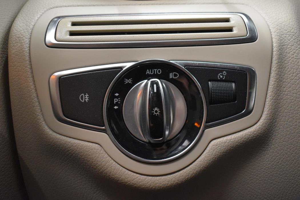 MERCEDES-BENZ C 2015