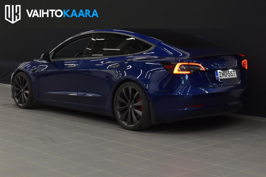 TESLA Model 3 2020
