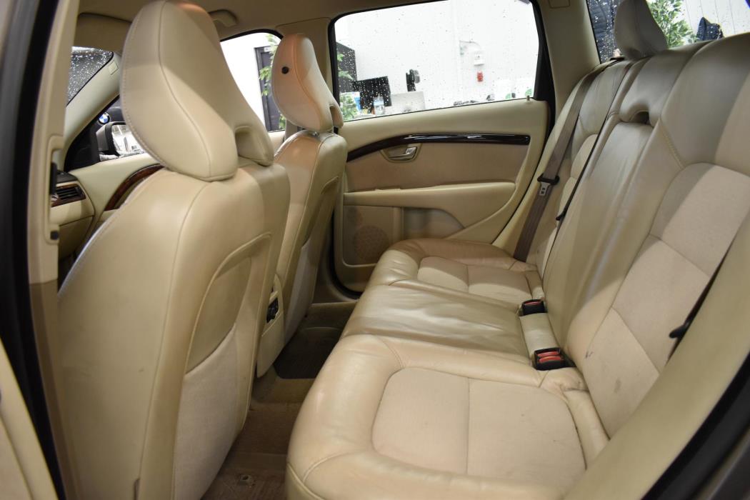 VOLVO V70 2008