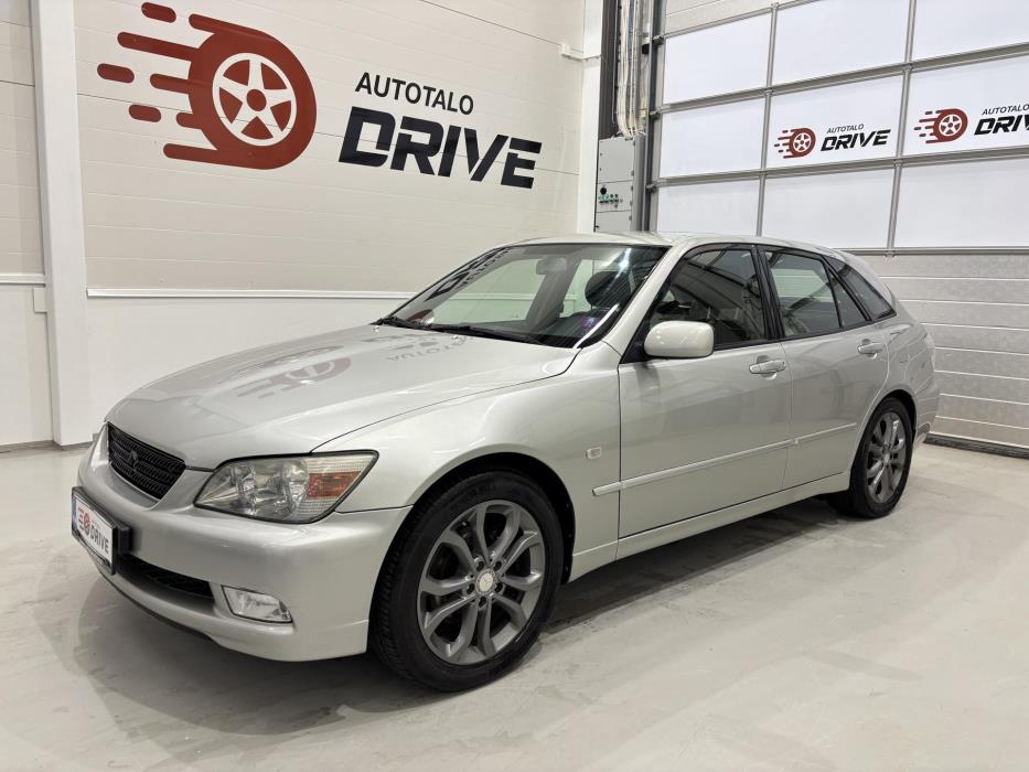 LEXUS IS 2003