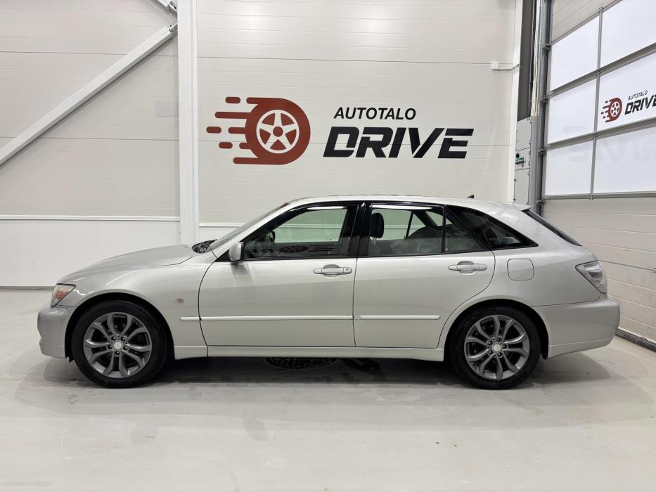 LEXUS IS 2003