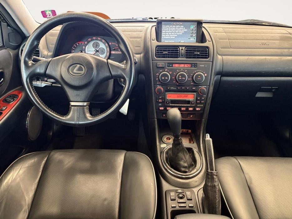 LEXUS IS 2003