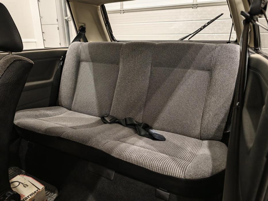 VOLKSWAGEN Golf 1988