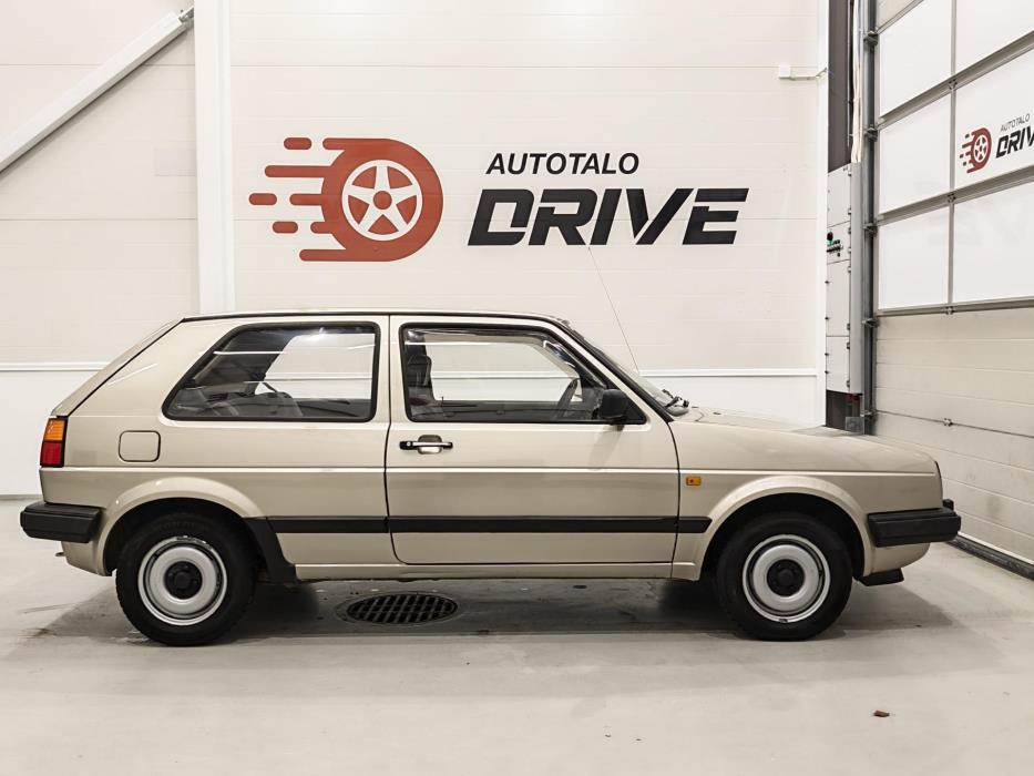 VOLKSWAGEN Golf 1988