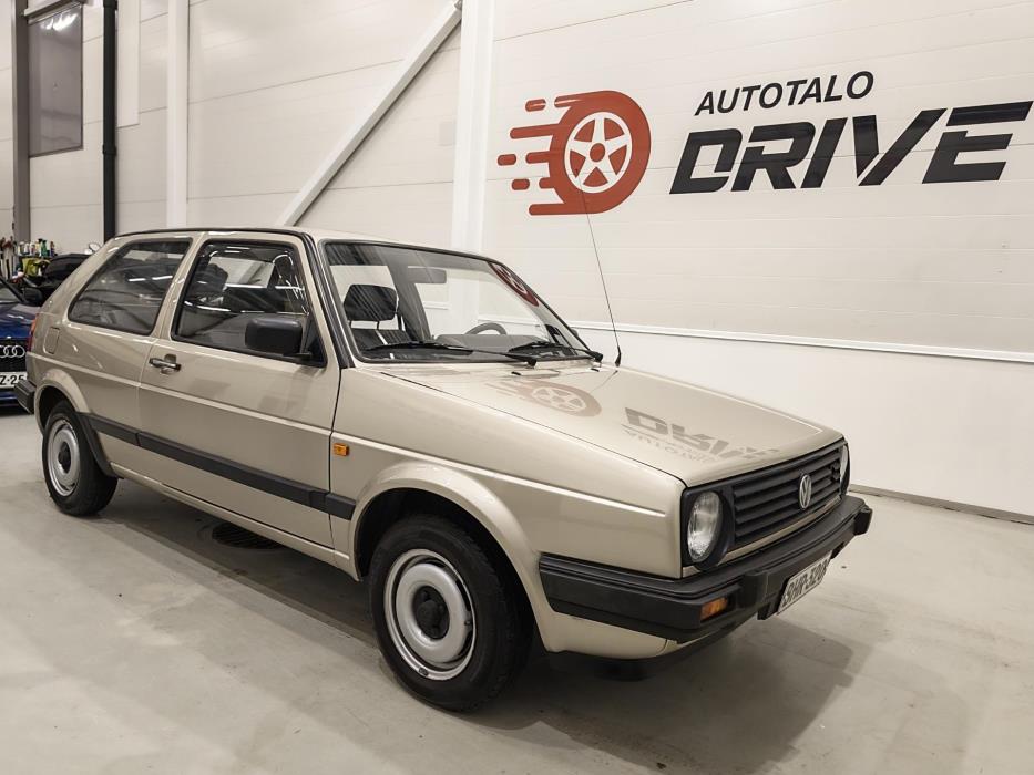 VOLKSWAGEN Golf 1988