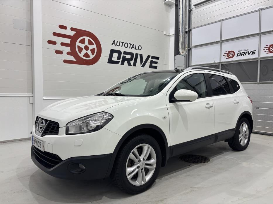 NISSAN Qashqai+2 2011