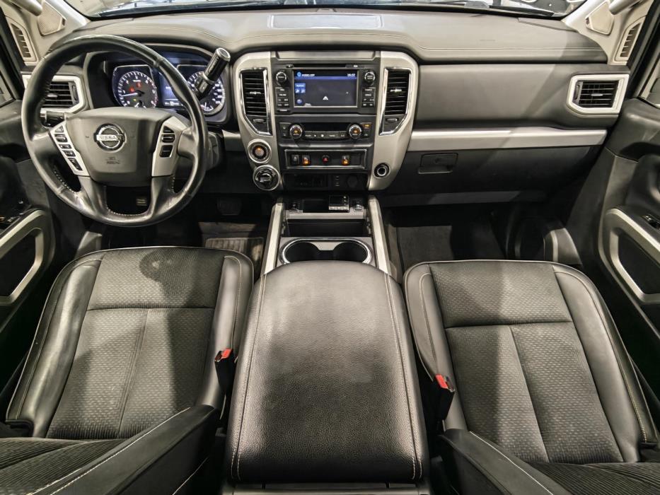 NISSAN Titan 2017