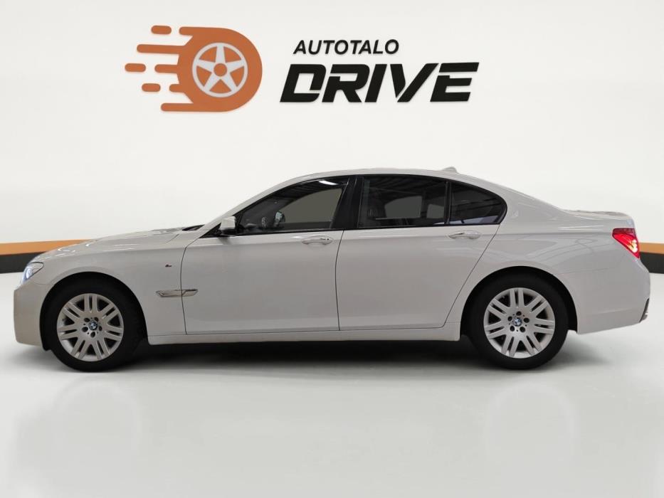 BMW 730 2015