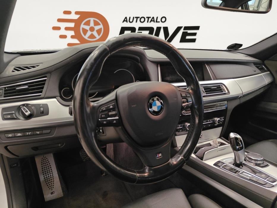BMW 730 2015