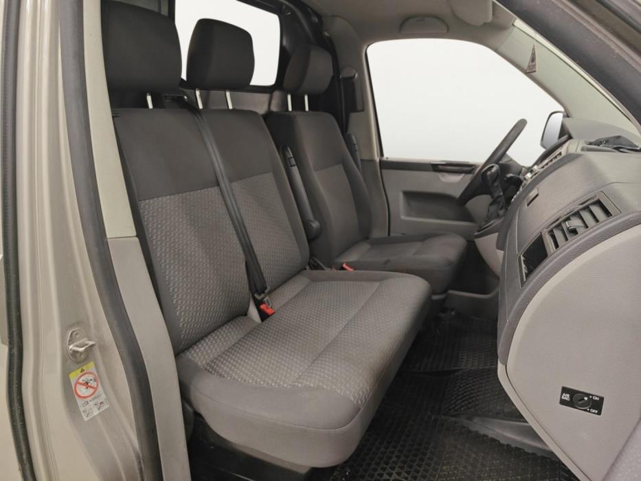 VOLKSWAGEN Transporter 2011