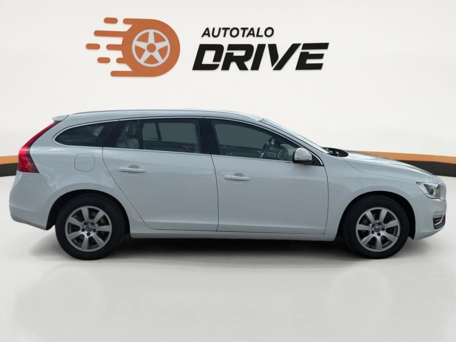 VOLVO V60 2017