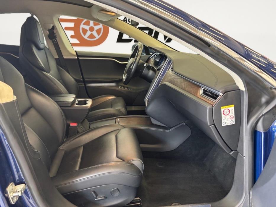 TESLA Model S 2018