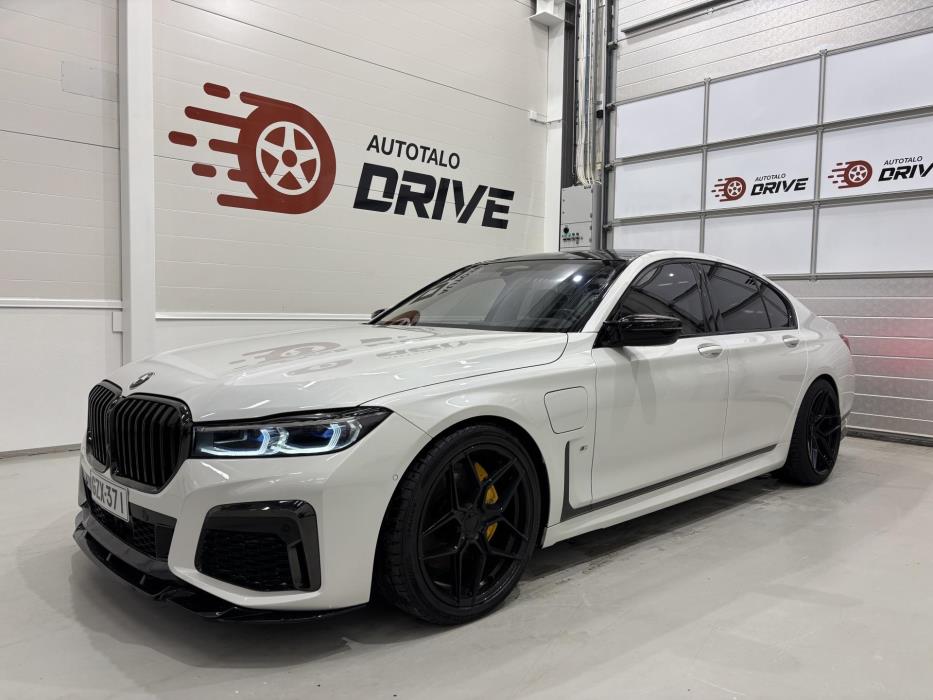 BMW 745 2020