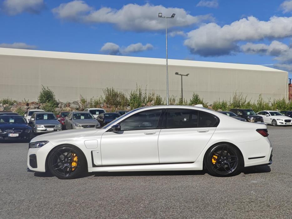 BMW 745 2020