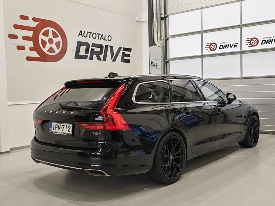 VOLVO V90 2019