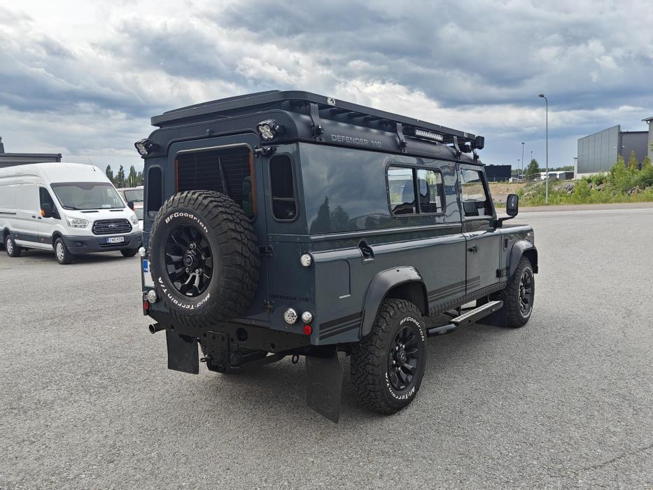 LAND ROVER Defender 2003