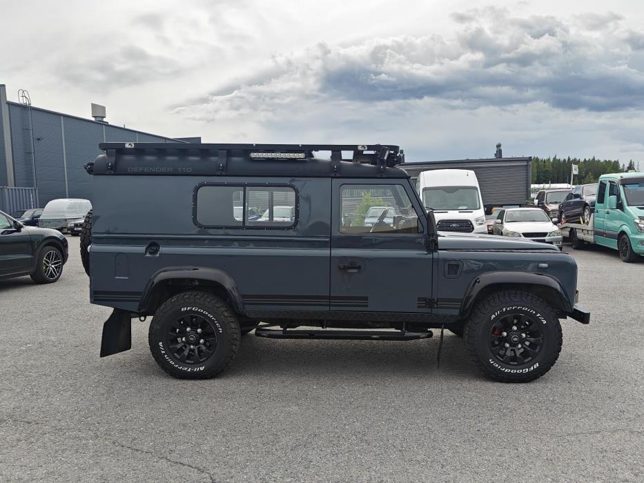 LAND ROVER Defender 2003