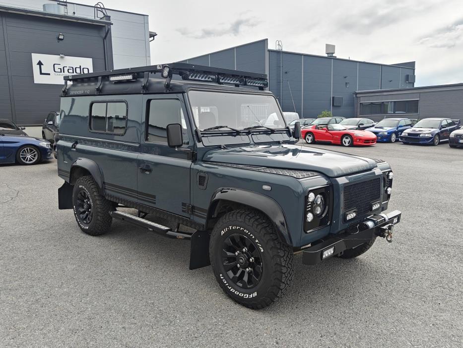 LAND ROVER Defender 2003
