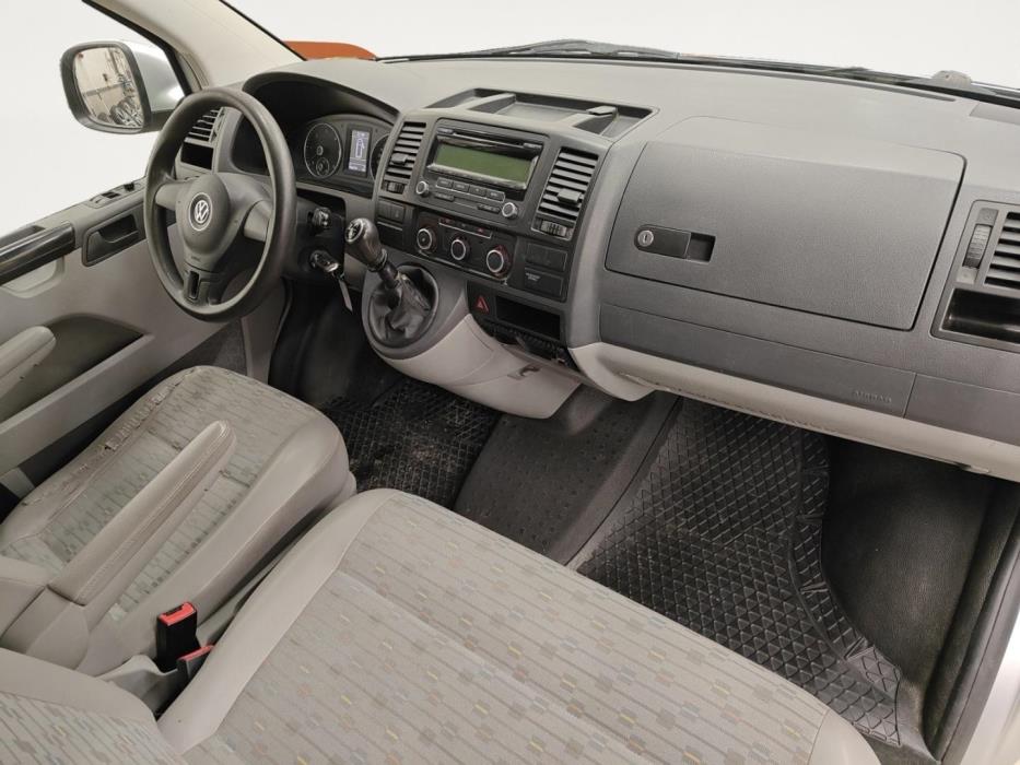 VOLKSWAGEN Transporter 2011