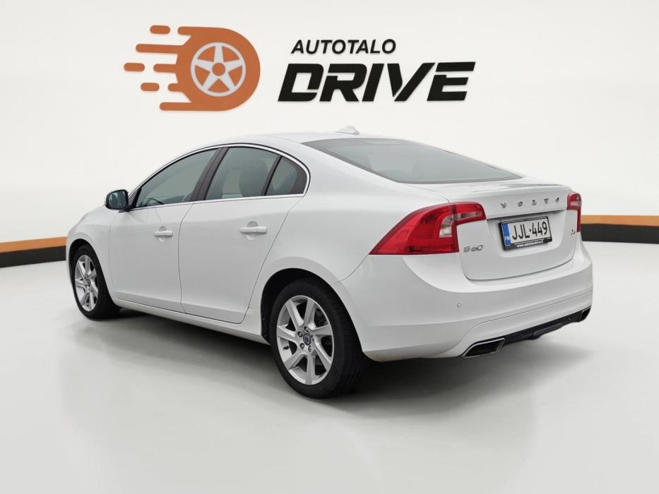 VOLVO S60 2015