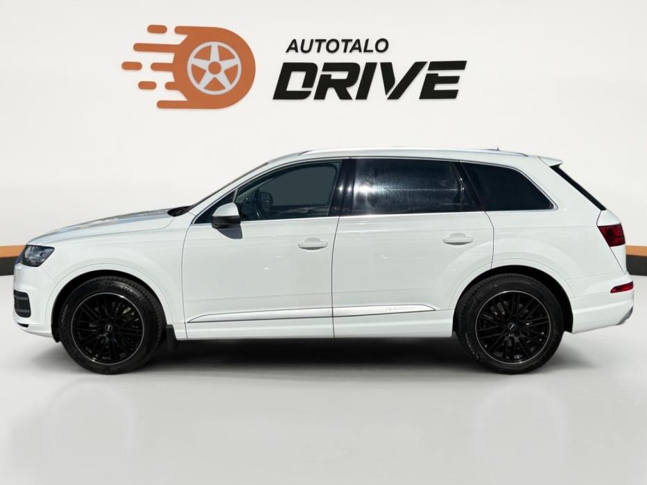 AUDI Q7 2017