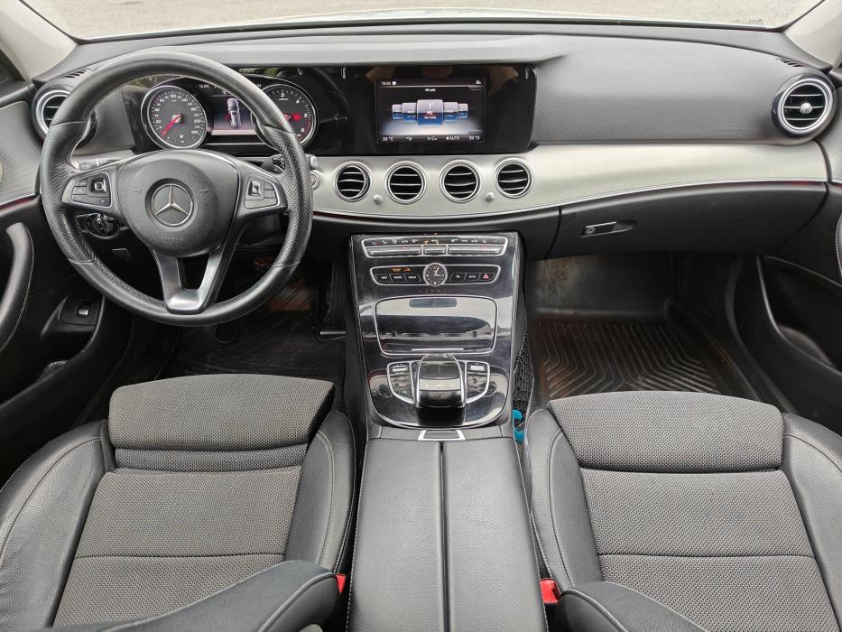 MERCEDES-BENZ E 2017