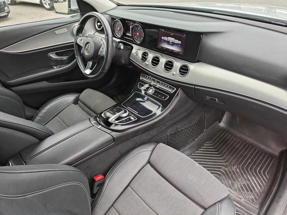 MERCEDES-BENZ E 2017