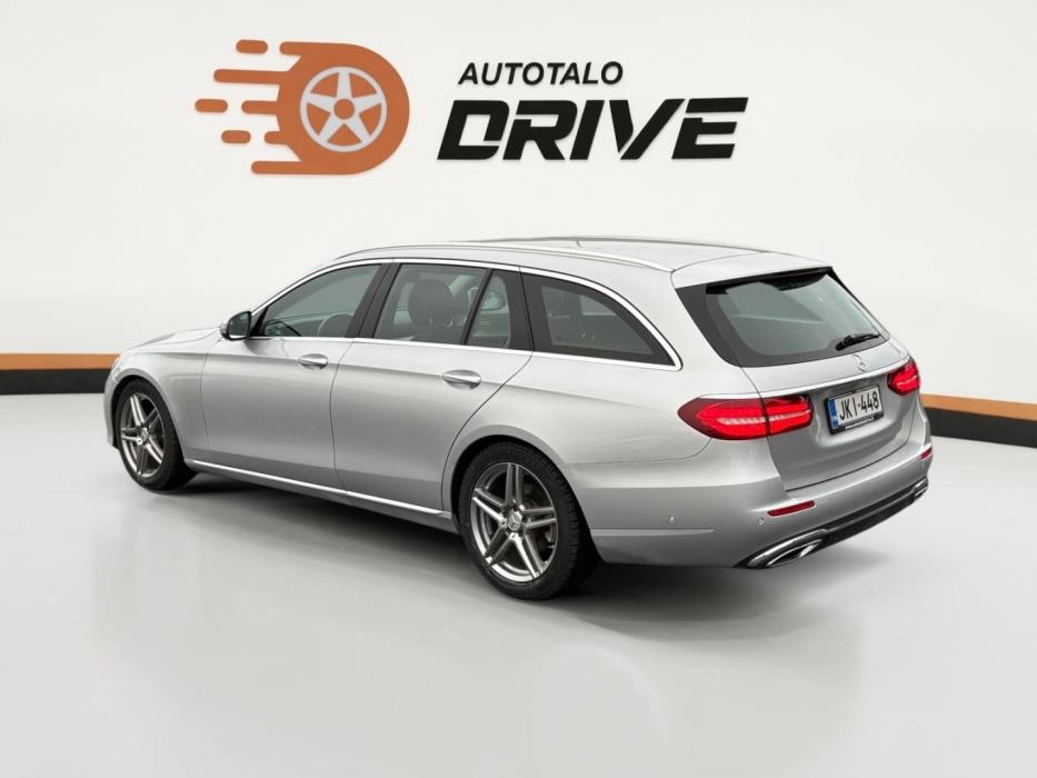 MERCEDES-BENZ E 2017